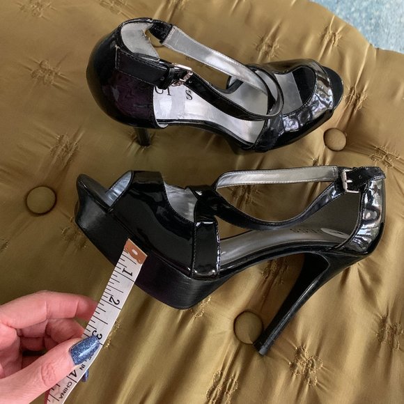 GUESS - Platform Patent Leather Open Toe - Picture 5 of 7